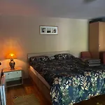 Krivaja River Retreat - Jacuzzi, Pool And Basketball