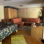 Krivaja River Retreat - Jacuzzi, Pool And Basketball Apartament *