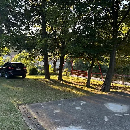 Krivaja River Retreat - Jacuzzi, Pool And Basketball